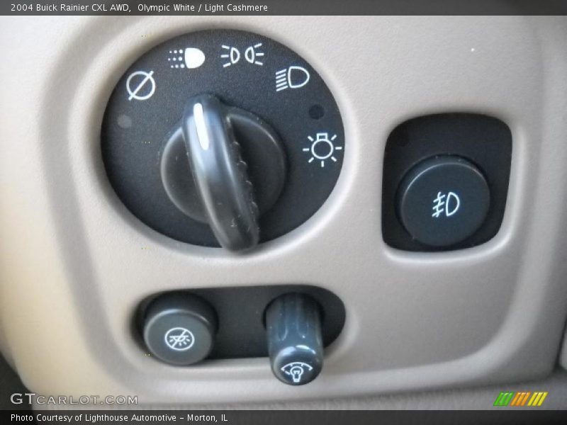 Olympic White / Light Cashmere 2004 Buick Rainier CXL AWD