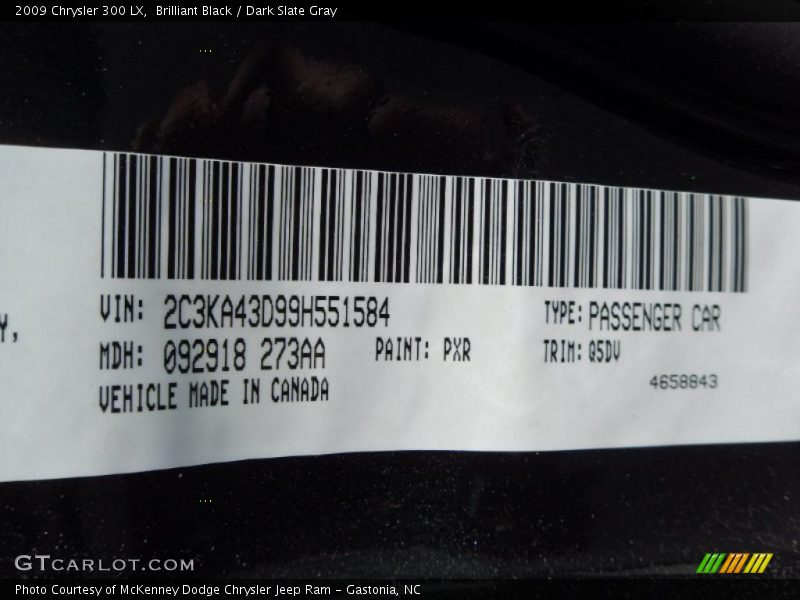 Brilliant Black / Dark Slate Gray 2009 Chrysler 300 LX