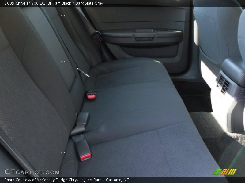 Brilliant Black / Dark Slate Gray 2009 Chrysler 300 LX