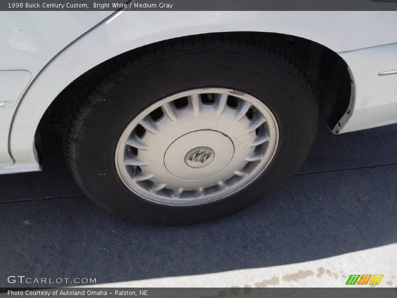 Bright White / Medium Gray 1998 Buick Century Custom