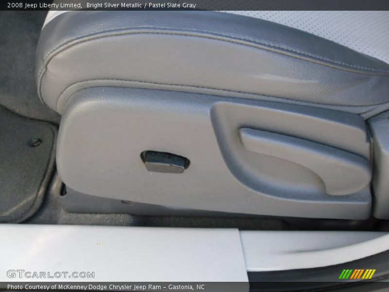 Bright Silver Metallic / Pastel Slate Gray 2008 Jeep Liberty Limited