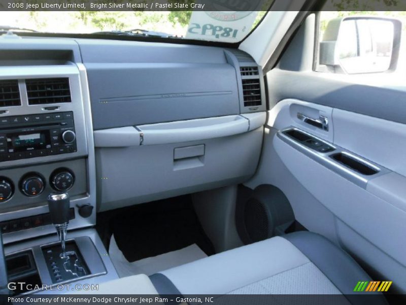 Bright Silver Metallic / Pastel Slate Gray 2008 Jeep Liberty Limited