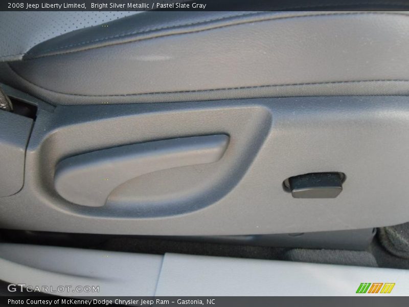 Bright Silver Metallic / Pastel Slate Gray 2008 Jeep Liberty Limited