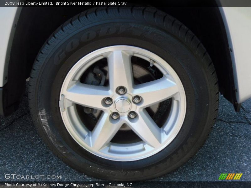 Bright Silver Metallic / Pastel Slate Gray 2008 Jeep Liberty Limited