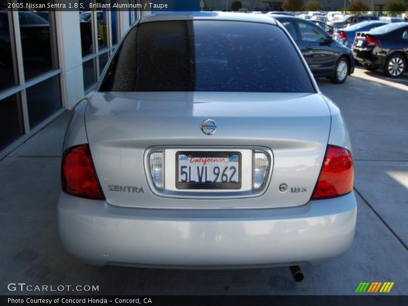 Brilliant Aluminum / Taupe 2005 Nissan Sentra 1.8 S
