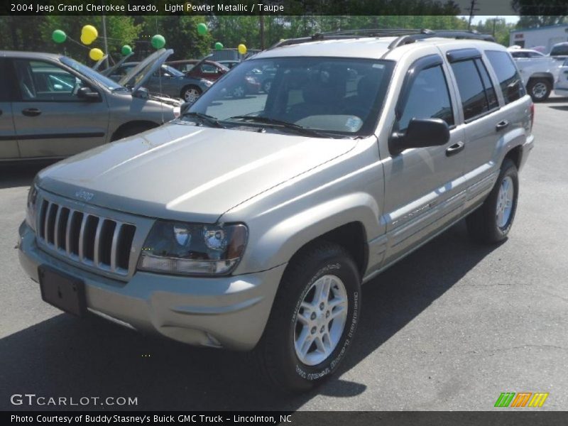 Light Pewter Metallic / Taupe 2004 Jeep Grand Cherokee Laredo