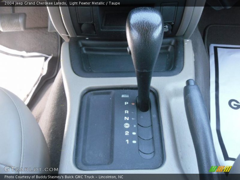 Light Pewter Metallic / Taupe 2004 Jeep Grand Cherokee Laredo