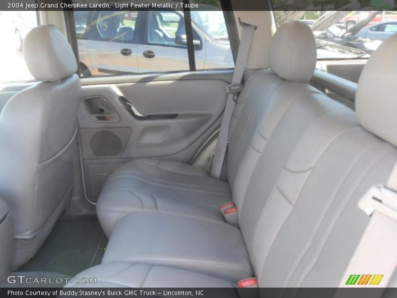 Light Pewter Metallic / Taupe 2004 Jeep Grand Cherokee Laredo