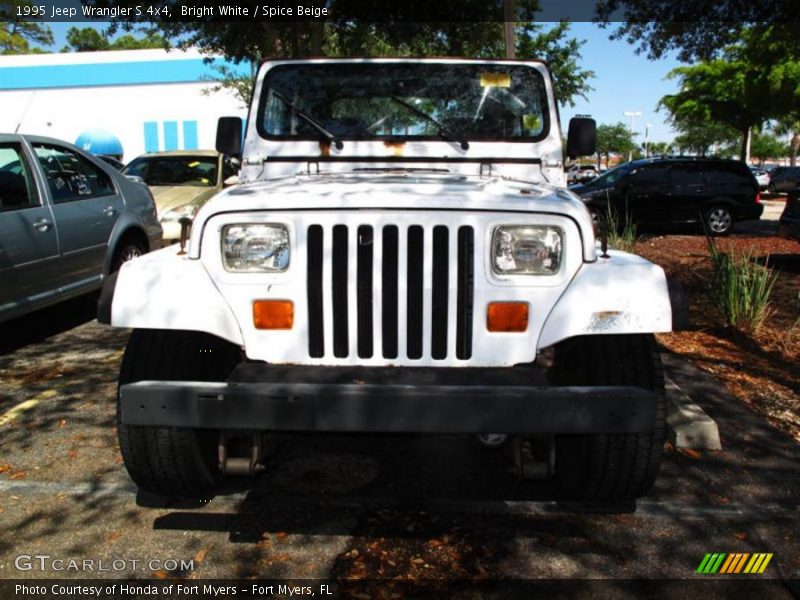 Bright White / Spice Beige 1995 Jeep Wrangler S 4x4