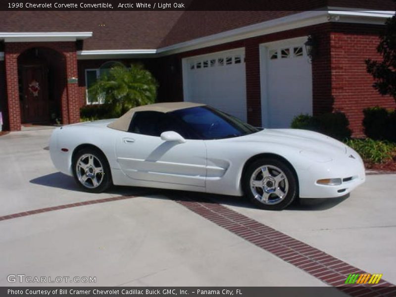 Arctic White / Light Oak 1998 Chevrolet Corvette Convertible