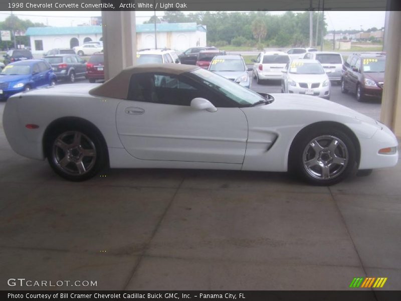 Arctic White / Light Oak 1998 Chevrolet Corvette Convertible