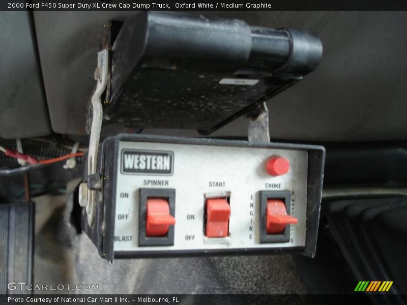Oxford White / Medium Graphite 2000 Ford F450 Super Duty XL Crew Cab Dump Truck