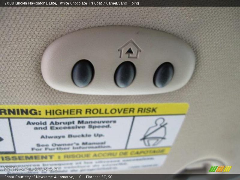 White Chocolate Tri Coat / Camel/Sand Piping 2008 Lincoln Navigator L Elite