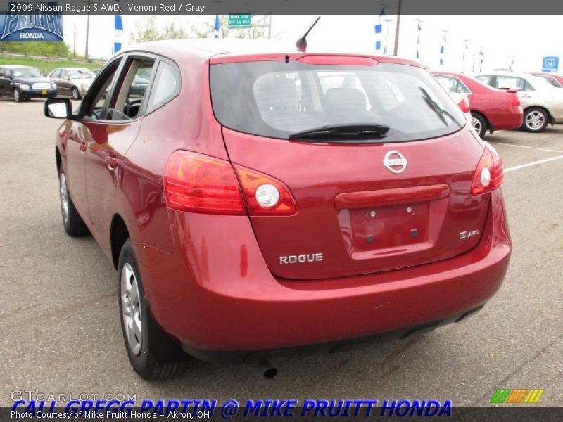 Venom Red / Gray 2009 Nissan Rogue S AWD
