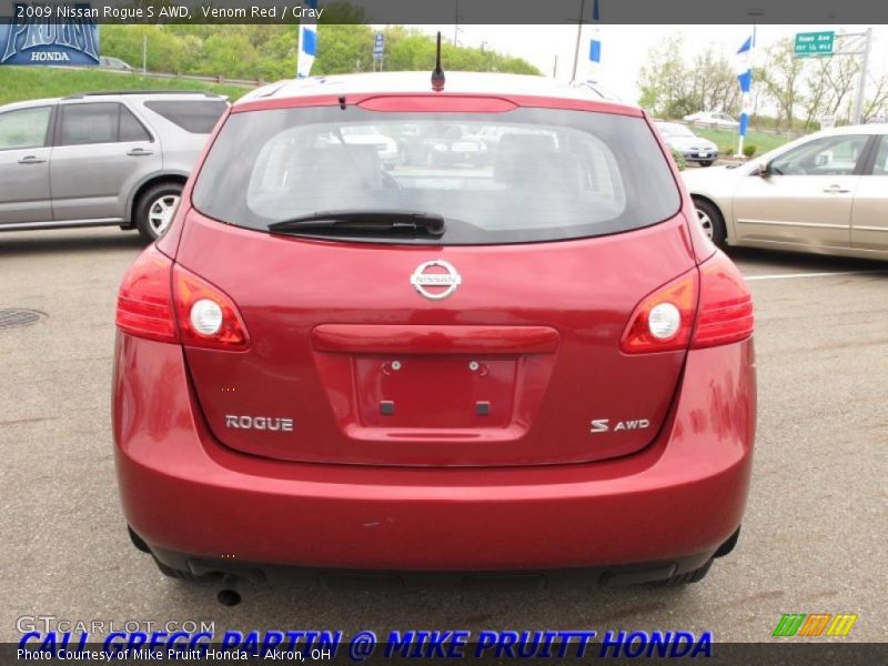 Venom Red / Gray 2009 Nissan Rogue S AWD