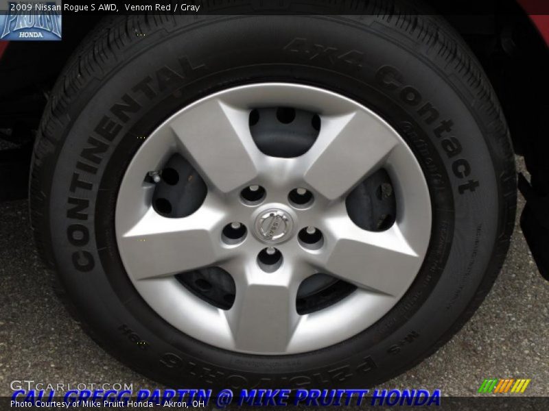 Venom Red / Gray 2009 Nissan Rogue S AWD
