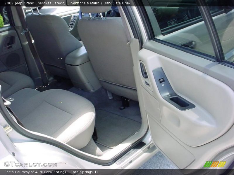 Silverstone Metallic / Dark Slate Gray 2002 Jeep Grand Cherokee Laredo