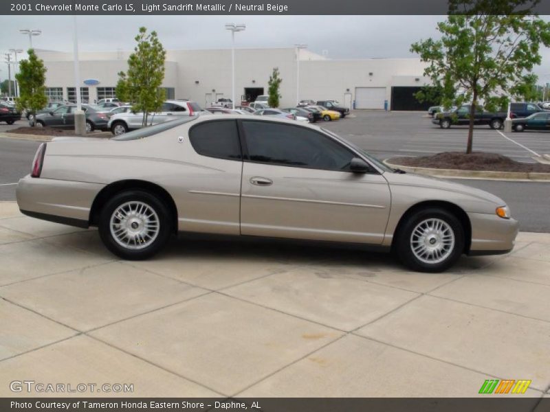 Light Sandrift Metallic / Neutral Beige 2001 Chevrolet Monte Carlo LS