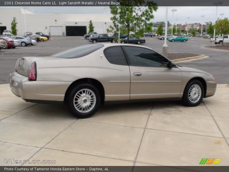 Light Sandrift Metallic / Neutral Beige 2001 Chevrolet Monte Carlo LS