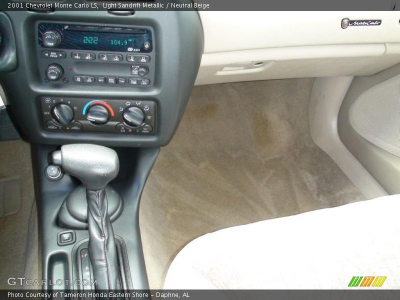 Light Sandrift Metallic / Neutral Beige 2001 Chevrolet Monte Carlo LS