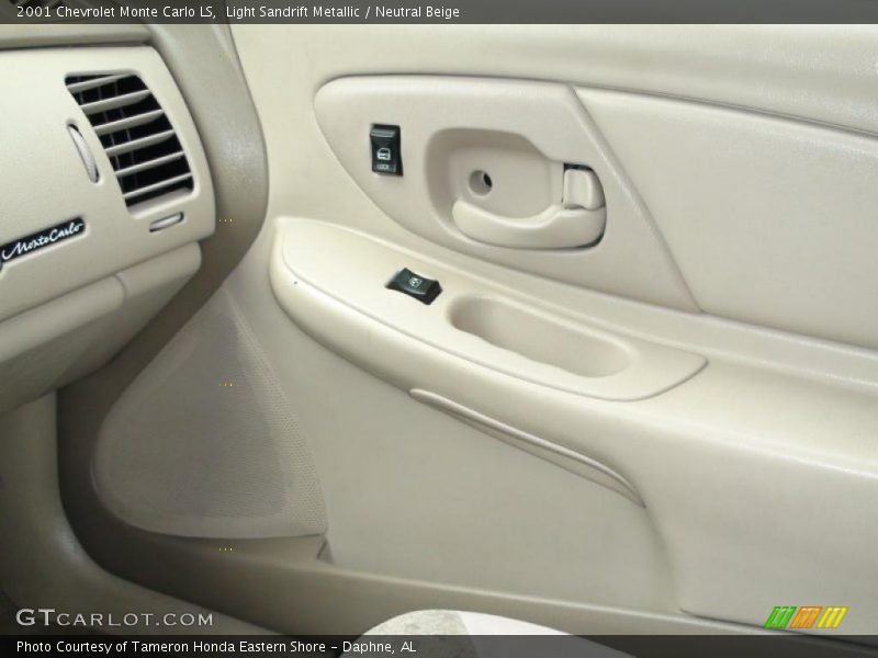 Light Sandrift Metallic / Neutral Beige 2001 Chevrolet Monte Carlo LS