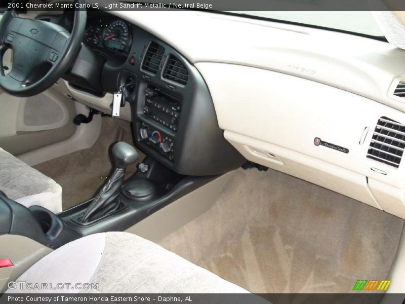 Light Sandrift Metallic / Neutral Beige 2001 Chevrolet Monte Carlo LS