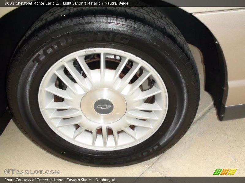 Light Sandrift Metallic / Neutral Beige 2001 Chevrolet Monte Carlo LS