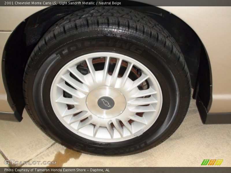 Light Sandrift Metallic / Neutral Beige 2001 Chevrolet Monte Carlo LS