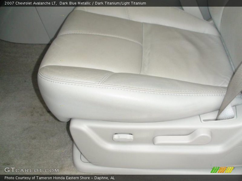 Dark Blue Metallic / Dark Titanium/Light Titanium 2007 Chevrolet Avalanche LT