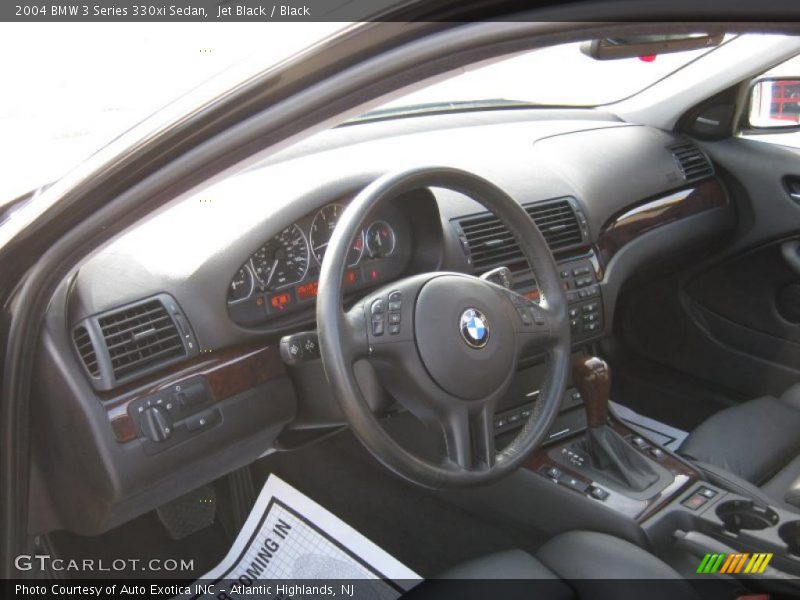 Jet Black / Black 2004 BMW 3 Series 330xi Sedan