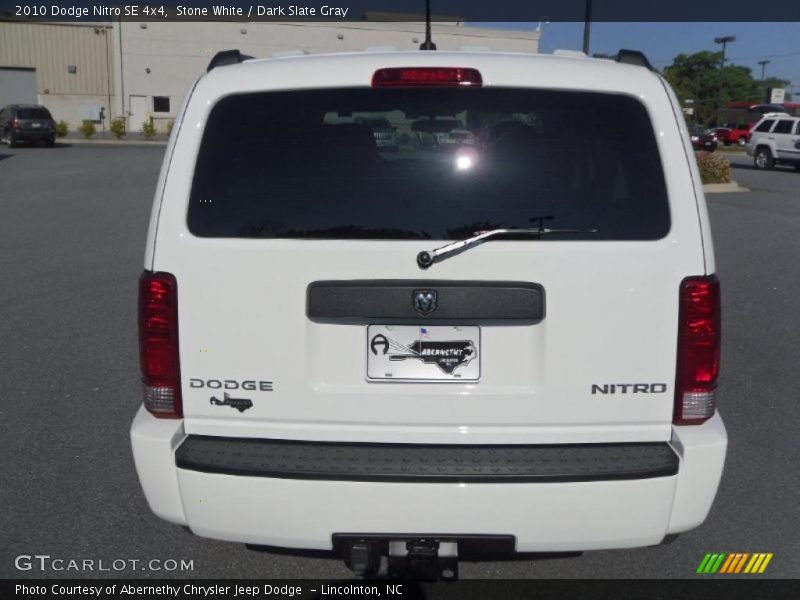 Stone White / Dark Slate Gray 2010 Dodge Nitro SE 4x4