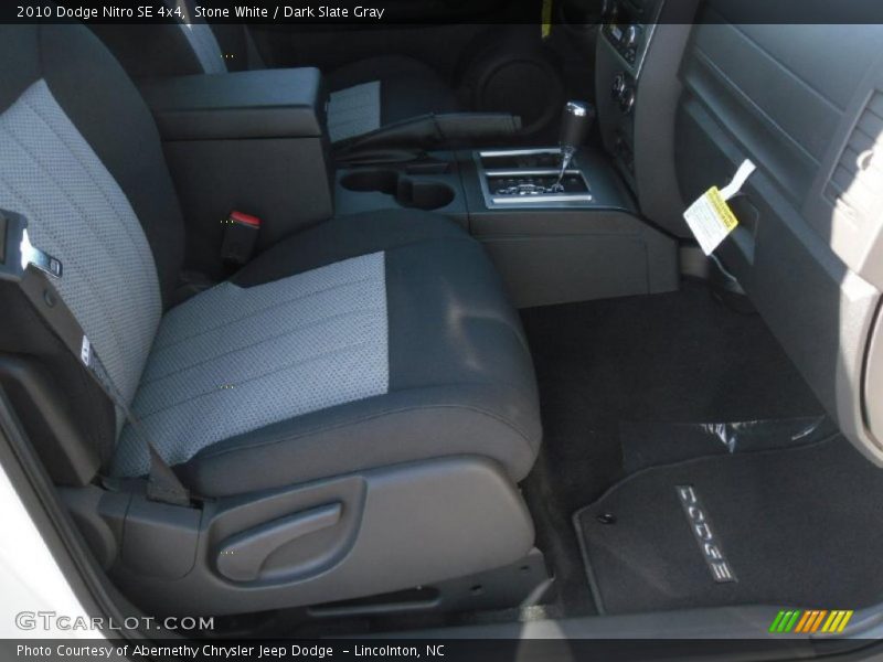 Stone White / Dark Slate Gray 2010 Dodge Nitro SE 4x4