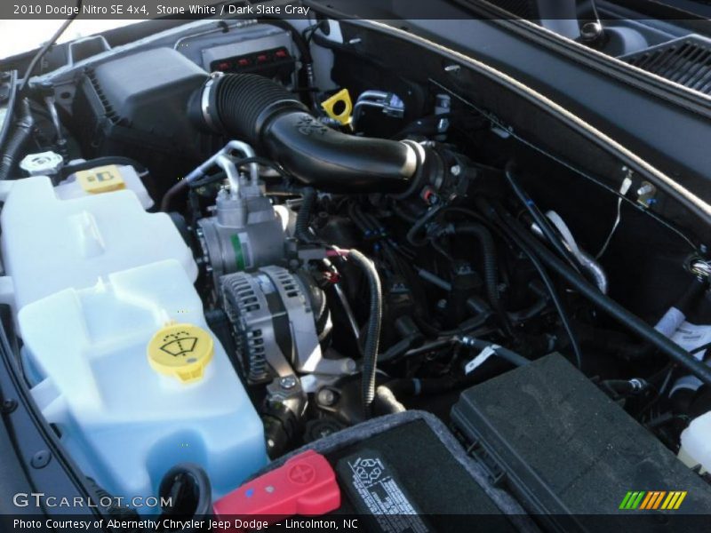Stone White / Dark Slate Gray 2010 Dodge Nitro SE 4x4