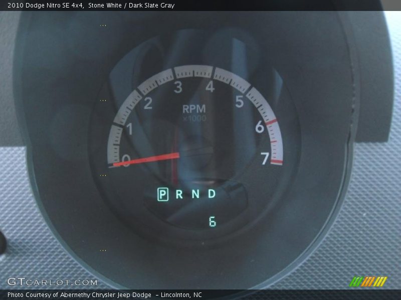 Stone White / Dark Slate Gray 2010 Dodge Nitro SE 4x4