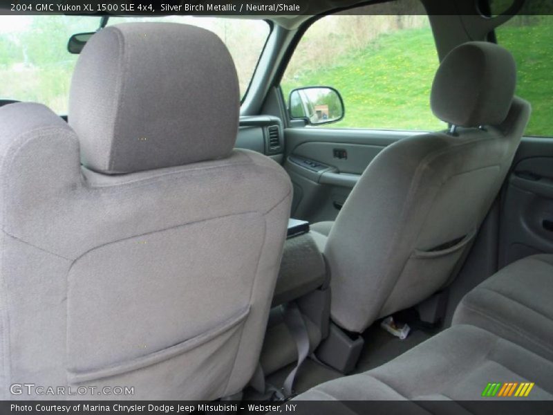 Silver Birch Metallic / Neutral/Shale 2004 GMC Yukon XL 1500 SLE 4x4