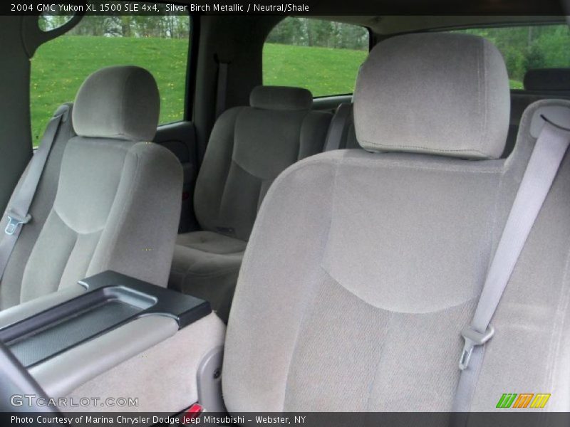 Silver Birch Metallic / Neutral/Shale 2004 GMC Yukon XL 1500 SLE 4x4