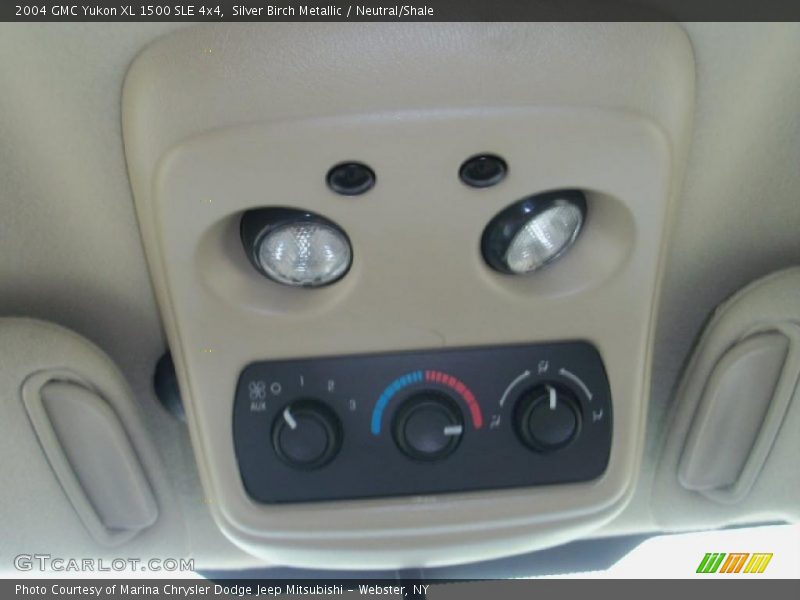 Silver Birch Metallic / Neutral/Shale 2004 GMC Yukon XL 1500 SLE 4x4