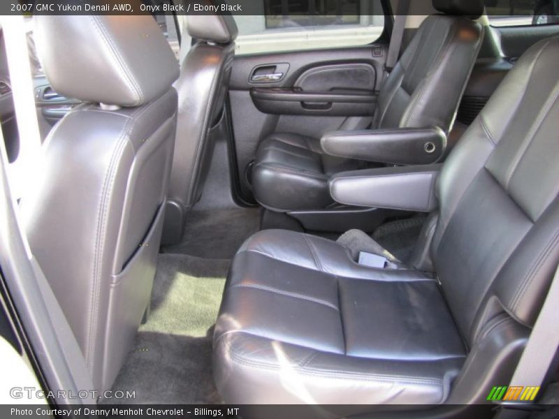 Onyx Black / Ebony Black 2007 GMC Yukon Denali AWD