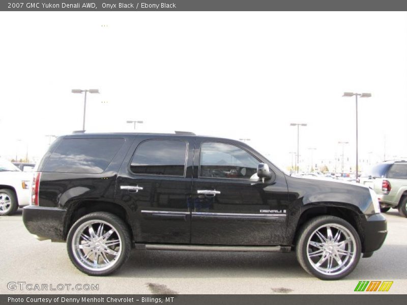 Onyx Black / Ebony Black 2007 GMC Yukon Denali AWD