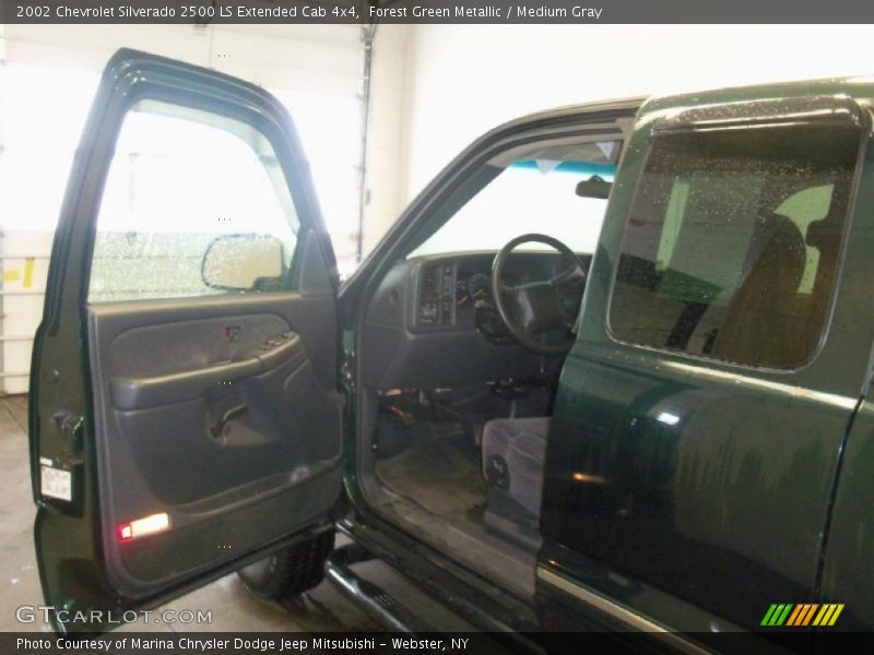 Forest Green Metallic / Medium Gray 2002 Chevrolet Silverado 2500 LS Extended Cab 4x4