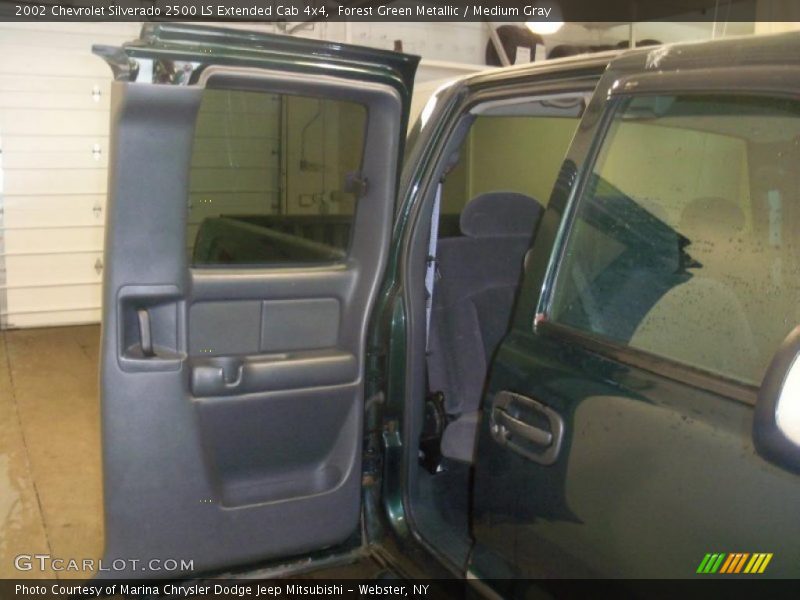 Forest Green Metallic / Medium Gray 2002 Chevrolet Silverado 2500 LS Extended Cab 4x4