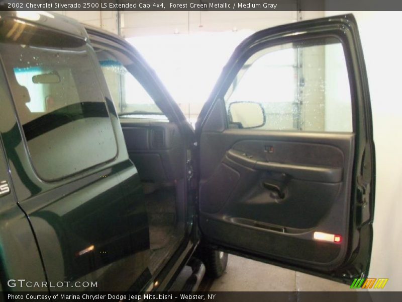 Forest Green Metallic / Medium Gray 2002 Chevrolet Silverado 2500 LS Extended Cab 4x4