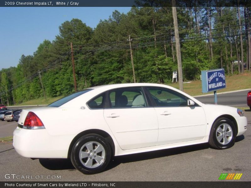 White / Gray 2009 Chevrolet Impala LT