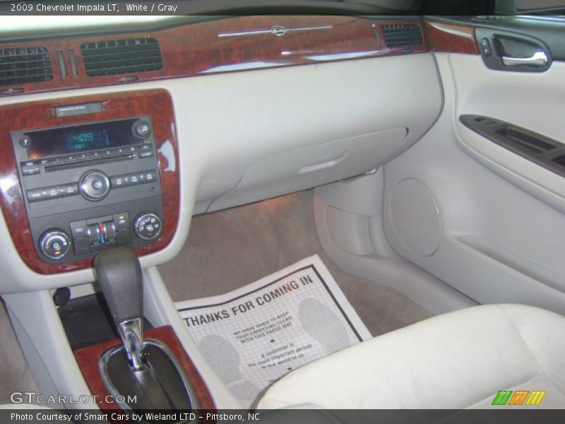 White / Gray 2009 Chevrolet Impala LT