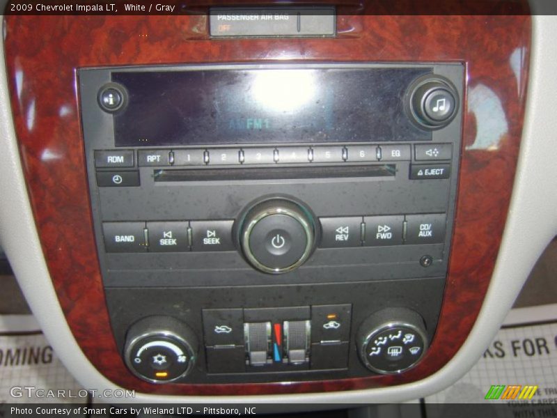 White / Gray 2009 Chevrolet Impala LT