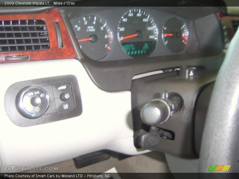 White / Gray 2009 Chevrolet Impala LT