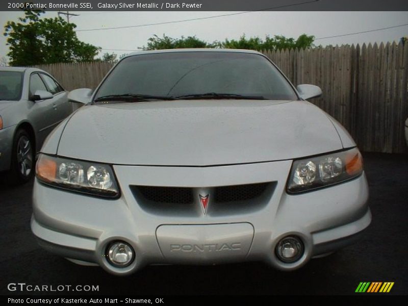 Galaxy Silver Metallic / Dark Pewter 2000 Pontiac Bonneville SSEi