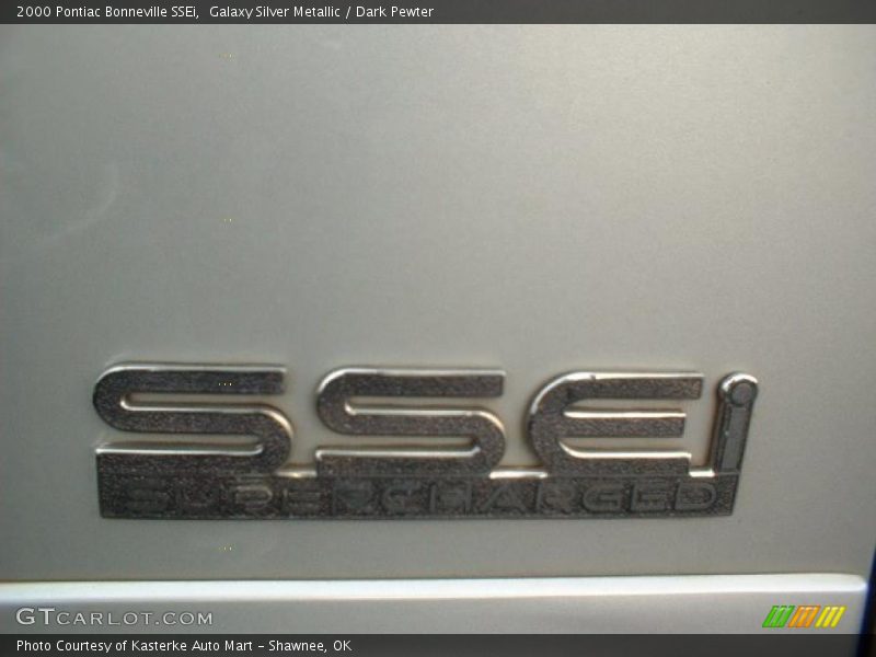 Galaxy Silver Metallic / Dark Pewter 2000 Pontiac Bonneville SSEi