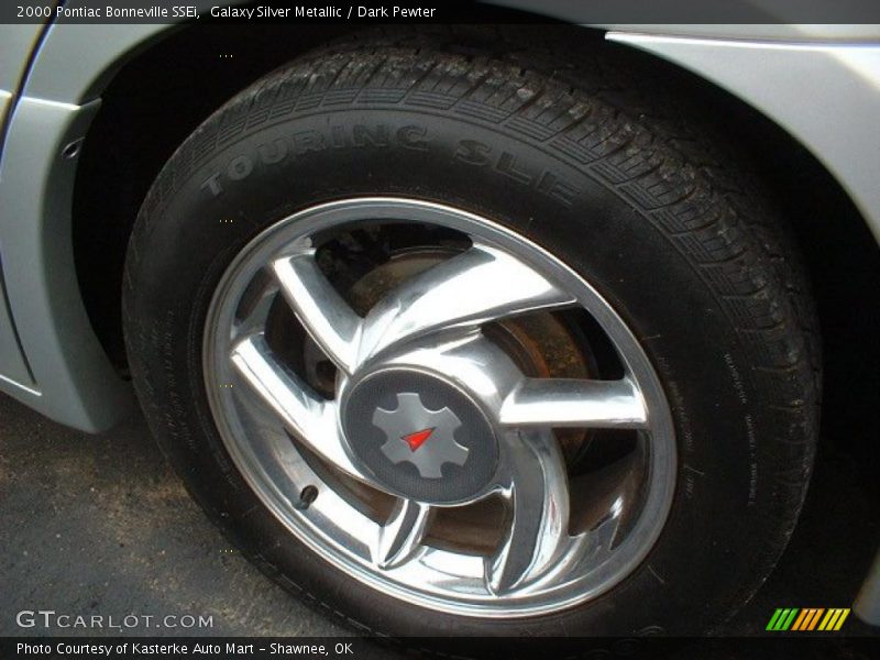 Galaxy Silver Metallic / Dark Pewter 2000 Pontiac Bonneville SSEi