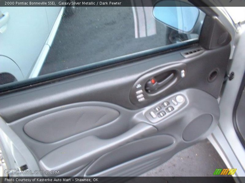 Galaxy Silver Metallic / Dark Pewter 2000 Pontiac Bonneville SSEi